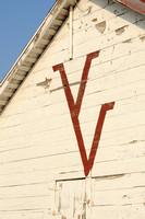 The Saunders' Ranch brand is the "twin V"