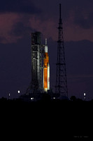 Artemis awaits the new dawn at pad 39B
